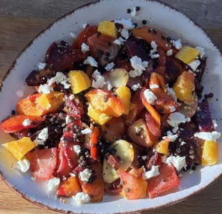 Ofengemüse-Salat mit Orangen-Linsen Vinaigrette