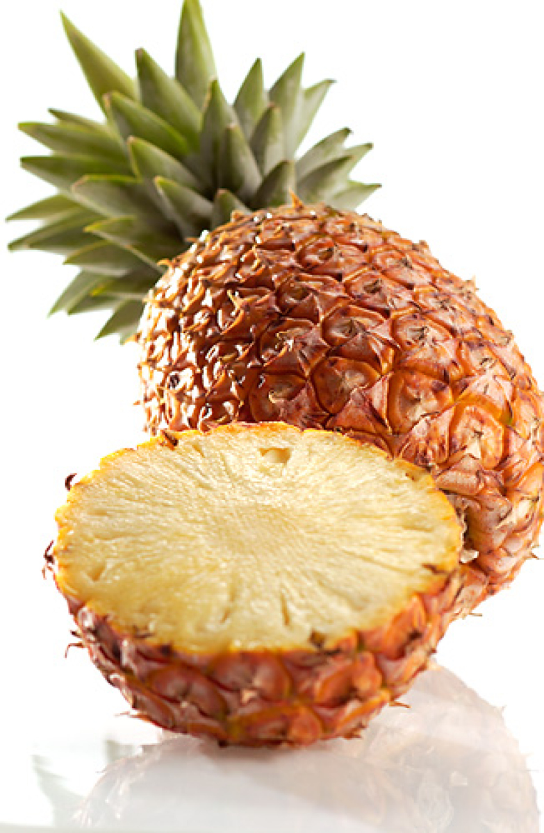 Ananas halbe Frucht